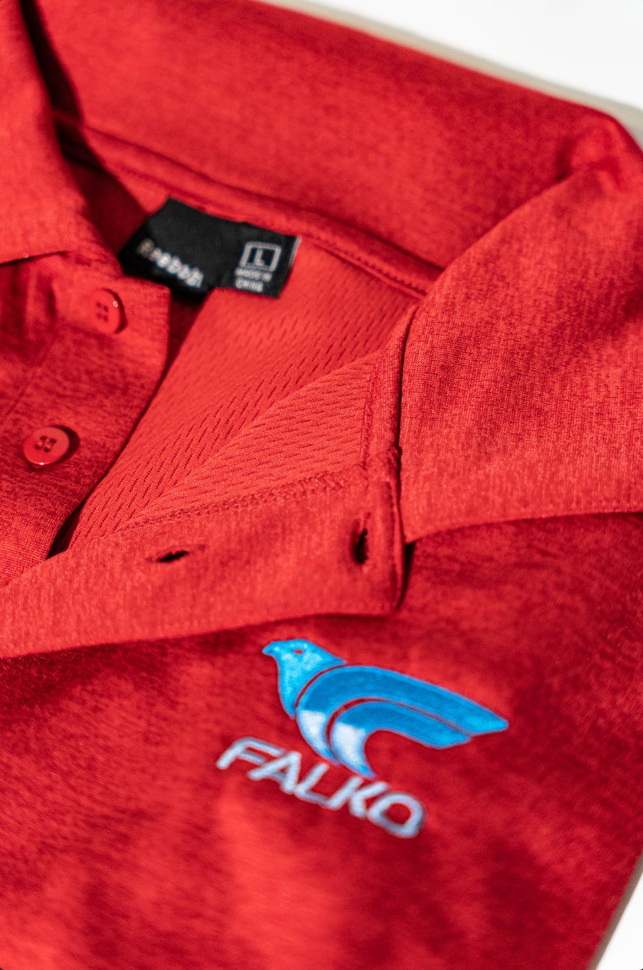 Falko's Sunday Red: Unleash Your Inner Champion on the Course!